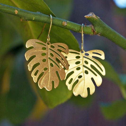 Golden Mini Monstera Leaf Dangle