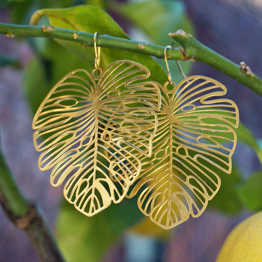 Golden Monstera Leaf Delicate Dangle
