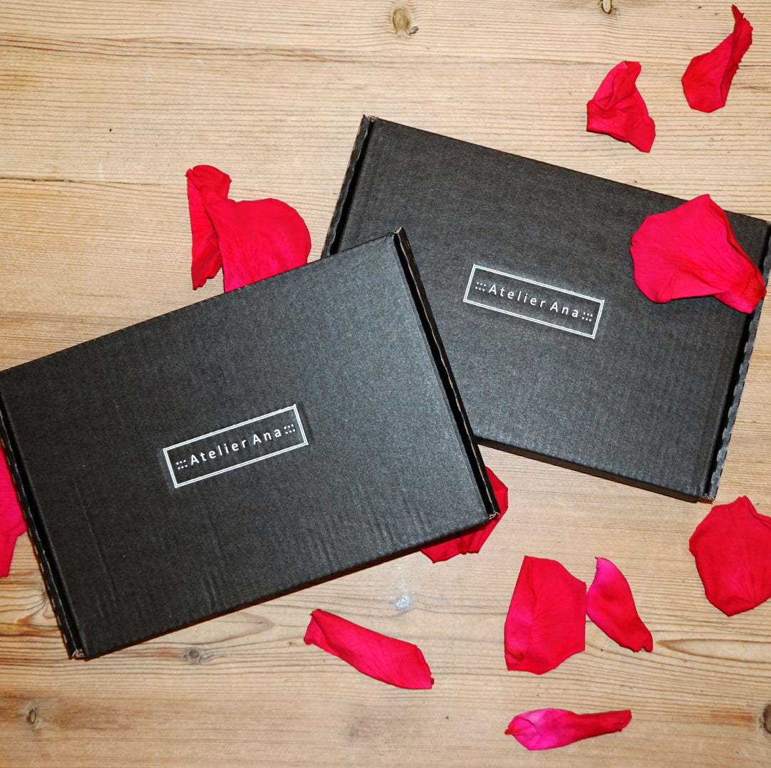 Gifting: Add Rose Petals