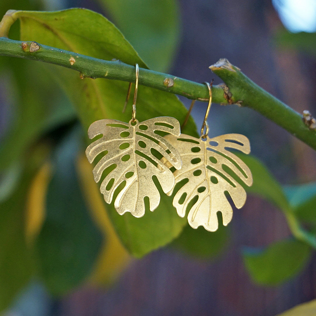 Golden Mini Monstera Leaf Dangle